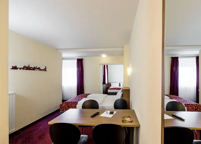 Dream Regensburg Ost Отель 3*