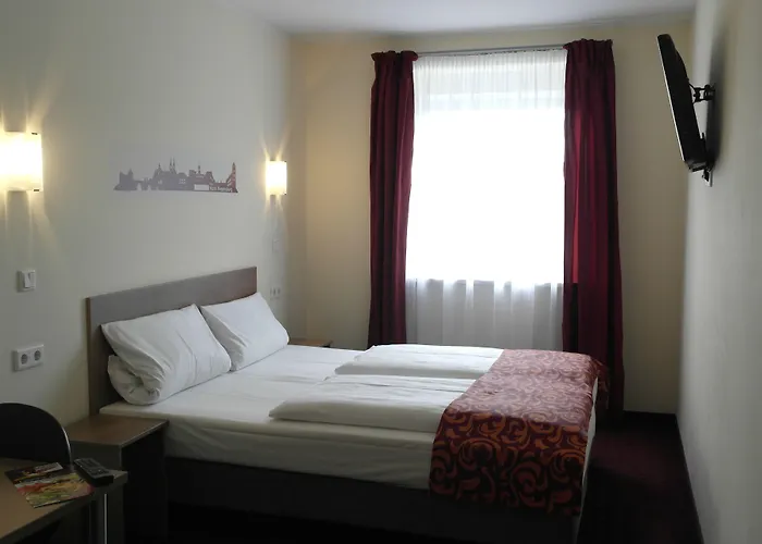 Dream Regensburg Ost 3*