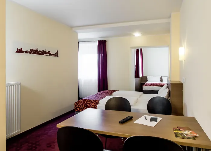 Dream Regensburg Ost 3*