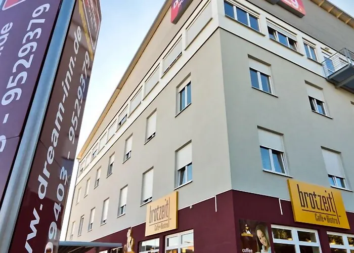Dream Regensburg Ost Отель 3*