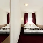 Dream Regensburg Ost فندق 3*