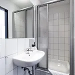 Dream Regensburg Ost 3* تيغيرنهايم