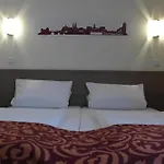 Dream Regensburg Ost Hotel 3*