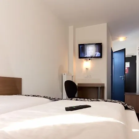 Dream Regensburg Ost Otel 3*