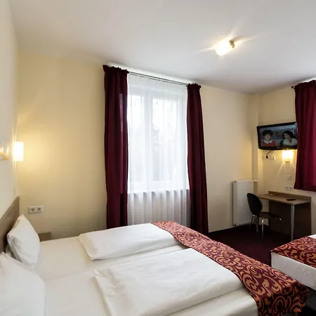 Dream Regensburg Ost 3*