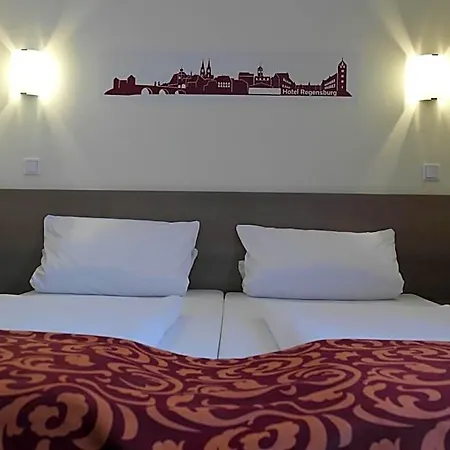 Dream Regensburg Ost 3*
