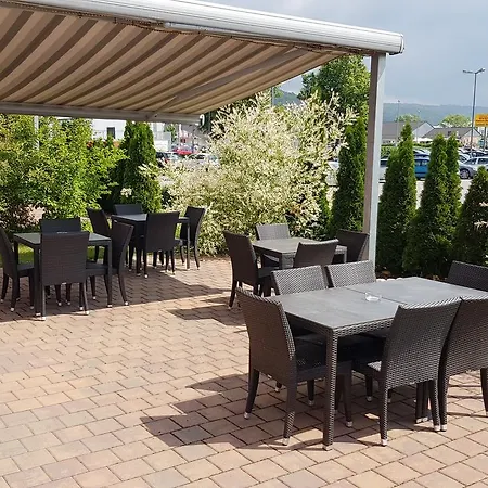 Otel Dream Regensburg Ost 3*