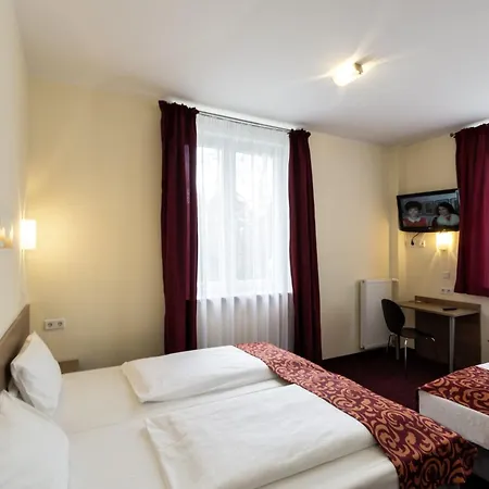 מלון Dream Regensburg Ost 3*