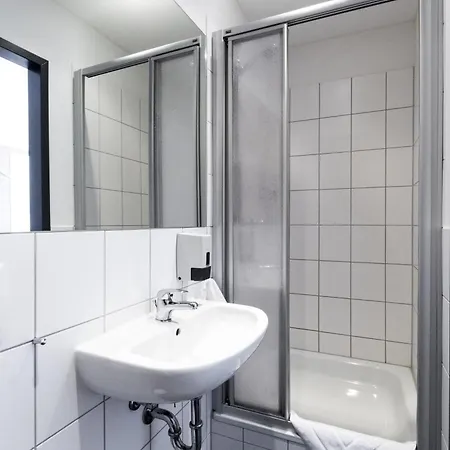 Dream Regensburg Ost 3* تيغيرنهايم